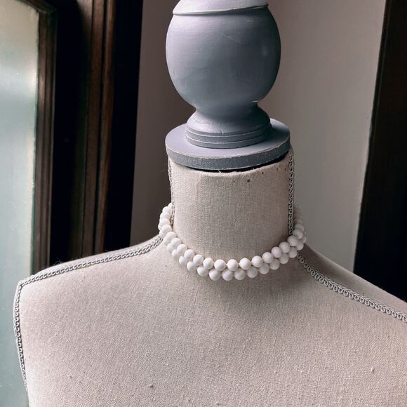VTG 1950s Milk Glass Double Strand Choker Necklace Japan MCM Jewelry READ - Picture 12 of 16
